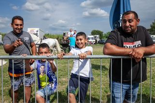 Juchelka si chce došlápnout na nezaměstnané: Měsíční podpora klesne, lidé bez práce přijdou až o 10 000 Kč
