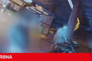 Cizinec vezl na čtyřkolce syna po chodníku. Před jízdou si dal litr vína