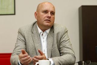 Šéf pošty Štěpán: Propustíme desítky manažerů - Novinky