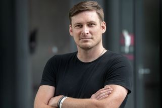 Svědectví, které dostává Piráty pod tlak. Asistentka popsala bitku na pokoji - Seznam Zprávy