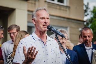 Neúprosný Dominátor: Sekta ANO se naprosto vykašlala na všechny důchodce