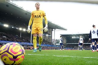 Těžké časy pro Kinského. Hráli v totálním zmatku, kritizoval expert výkon Spurs - Sport.cz