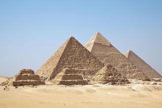 Je mi 53 a můj přítel je o 25 let mladší. Na dovolené v Egyptě všichni mysleli, že jsem jeho matka - Médium.cz