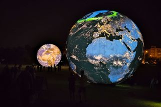 Festival planet: Park nabízí dechberoucí vesmírnou podívanou a gigantické planety