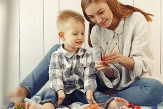 Chtěla jsem pohlídat dítě. Na částku, kterou chtěla chůva, nešlo reagovat slušně - Médium.cz