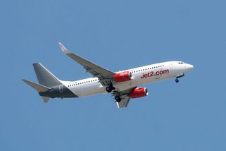 Britské nízkonákladové aerolinky budou nabízet obchodní třídu. Běžní cestující si ji ale neužijí