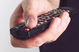 Od května se za Českou televizi a Český rozhlas platí víc. Nový zákon stihl vyjít ve sbírce před koncem měsíce
