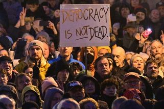 Milion chvilek svolává do Prahy na 28. září demonstraci | ČeskéNoviny.cz