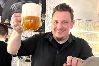 Pivní lídr v Česku zase zdražil pivo. Rozdíly v cenách začínají být obrovské