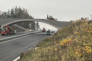 V roce 2033 budeme mít hustší síť dálnic než Polsko, řekl Kupka. Další rozvoj má dva hlavní proudy - Zdopravy.cz