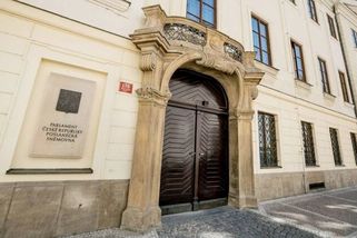 Sněmovna projedná vyšší příspěvek na péči. Ve hře je i daňová sleva na děti - zdravezpravy.cz