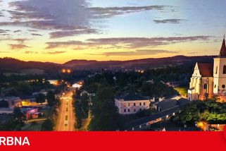 Tragédie u Letovic. Auto přejelo ženu ležící na silnici, na místě zemřela