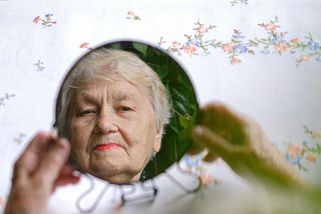 Důchody za socialismu? Třináctkrát nižší než dnes - Médium.cz