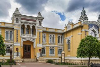 Syn prezidenta Středoafrické republiky udeřil v Rusku do hlavy lékařku - Novinky