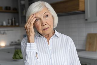 Jarmila (75): Vnukovi jsem darovala veškeré úspory. On mě ale na svatbě posadil do kouta a úplně mě ignoroval