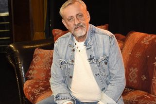 Srdce Yo Yo Bandu dotlouklo. Richard Tesařík (†80) se v hudebním nebi znovu setká s bratrem - Super.cz
