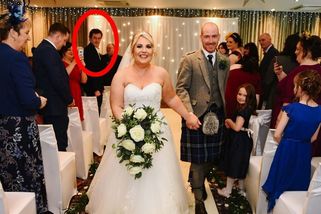 Záhada tajemného muže na svatební fotografii se vysvětlila po čtyřech letech - Novinky