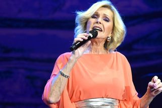 Kvíz: Legendární hity Heleny Vondráčkové. Jak dobře znáte písně nestárnoucí popové ikony?