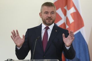 Pellegrini dodrží tradici, na první návštěvu pojede do ČR