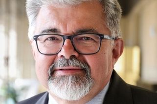 prahain.cz/politika/weigl-pavel-ma-mentalitu-vojaka-kompromisy-jsou-mu-cizi-28060.html?utm_source=www.seznam.cz&utm_medium=seznam_distribuce&utm_campaign=lide