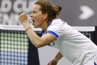 Parádní představení Strýcové. Tenisová legenda zazářila při Bostonském maratonu - Sport.cz