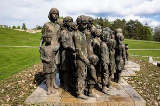 Ministerstvo kultury dá na opravu památníku lidických dětí devět milionů korun - Seznam Zprávy