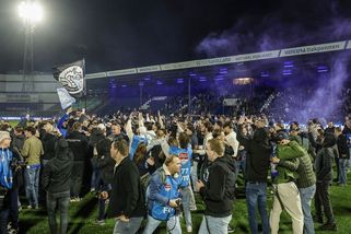 Zvrácenost v boji o postup. Fanoušci slavili góly soupeře, důvodem byl neuvěřitelný paradox - Sport.cz