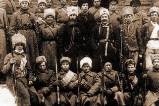 Plyn do lesů. Maršál Tuchačevskij obětí systému, kterému sloužil. Temný příběh Rudé armády - Médium.cz