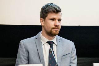 Svoboda jen pro vybrané, říká právník, který viní Turka z vyhazovu. Rozporuje i slova ministra
