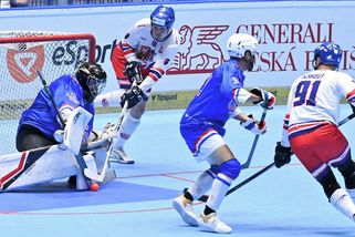 Chyběl malý kousek. Čeští hokejbalisté padli ve finále domácího MS - Sport.cz