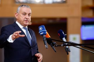 Státy EU podpořily cenový strop na cenu elektřiny