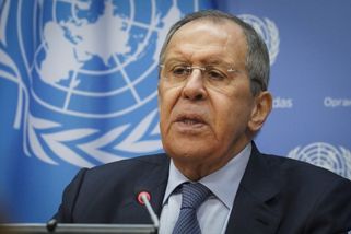 Většina světa nechce žít podle pravidel diktovaných Západem, tvrdí Lavrov