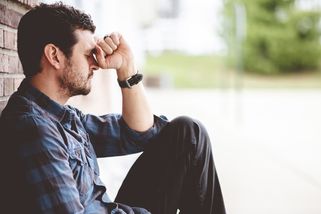 Petr (30): Byl bych radši, kdyby zatloukala. Její upřímné přiznání k nevěře mi trhá srdce
