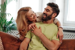 Tajemství věčné lásky? Dejte muži obdiv a ženě pocit, že je zbožňovaná