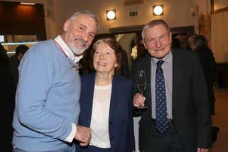 Bolestivá ztráta Jana Čenského. Oblíbenému herci zemřel tatínek Miloš, rodina má jedinou prosbu