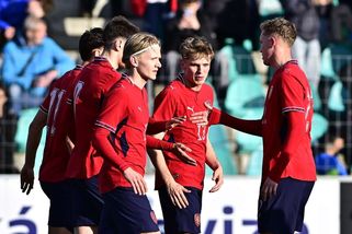 Lvíčata vyprovodila Gibraltar pětigólovou kanonádou, hattrickem se blýskl Mikulenka | Livesport.cz