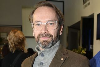 Jan Révai šokoval maminky dnešní doby. V případě potřeby se herec nebojí při výchově dětí použít vařečku - Super.cz