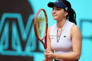 Kráska z kurtů dráždí fotkami a bojuje s nemocí. S tenistou bych nerandila, hlásí Lysová - Sport.cz
