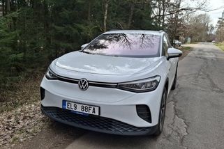 Test ojetiny: Našli jsme recept na drahé pohonné hmoty. S Volkswagenem ID.4 můžete jezdit prakticky i zadarmo - Autobible.cz - Předjedeme vaše představy!