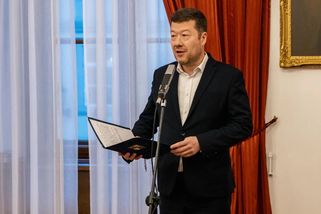 140 milionů na zbraně pro Ukrajinu. Česko peníze poslalo a nelze to vzít zpět, zlobí se Okamura