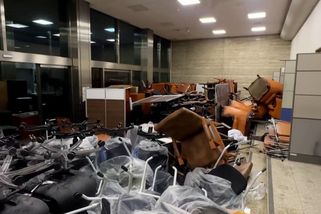 Chaos v Jižní Koreji: Prezident vyhlásil stanné právo, nakonec ho musel zrušit - Novinky