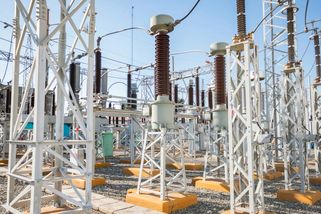 Španělská strana chce zablokovat výplatu zisků energetických společností, dokud nevysvětlí nedávný výpadek - EnergoZrouti.cz