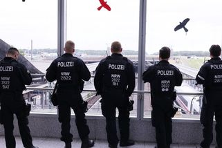Klimatičtí extremisté: zaplatíme statisíce, až vy miliardy - Novinky