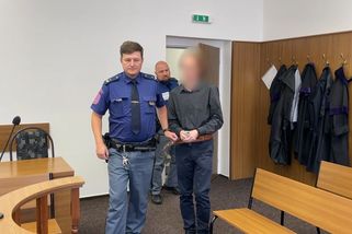 Ze žákyně si udělal milenku. Za stejný čin ve stejné škole byl přitom již učitel z Tachovska odsouzen - Novinky