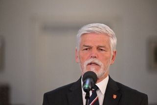 Hrad potvrdil, že Pavel v úterý odletí vládním speciálem do Ankary na summit | ČeskéNoviny.cz