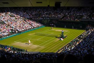 Cena pro vítězku Wimbledonu: Získá pohádkovou prémii, ale nejen to