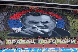 Derby v Bělehradu: Fanoušci navzdory pokutě opěvovali Mladiče i masakr ve Srebrenici - Novinky