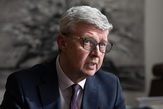 Havlíčkův nápad s municí by zatáhl NATO do války s Ruskem, varuje ministerstvo - Novinky