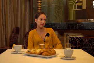 Herečka Michaela Tomešová: Očkování tříměsíčního miminka mi přišlo jako týrání | Na kafeečko