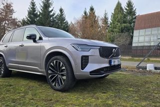 Test Volva XC90 B5 AWD: Luxus, prostor a bezpečí za super cenu s motorem, který se trápí
